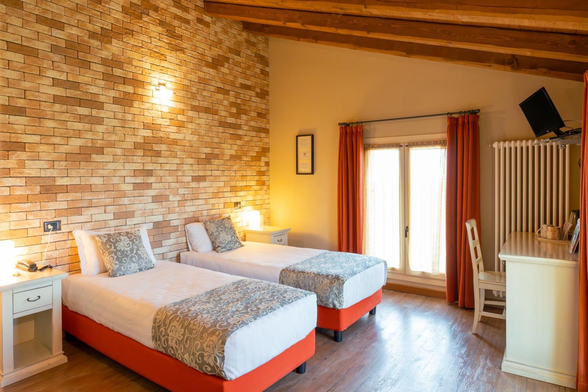 Agriturismo La Razza 레조넬에밀리아 외부 사진